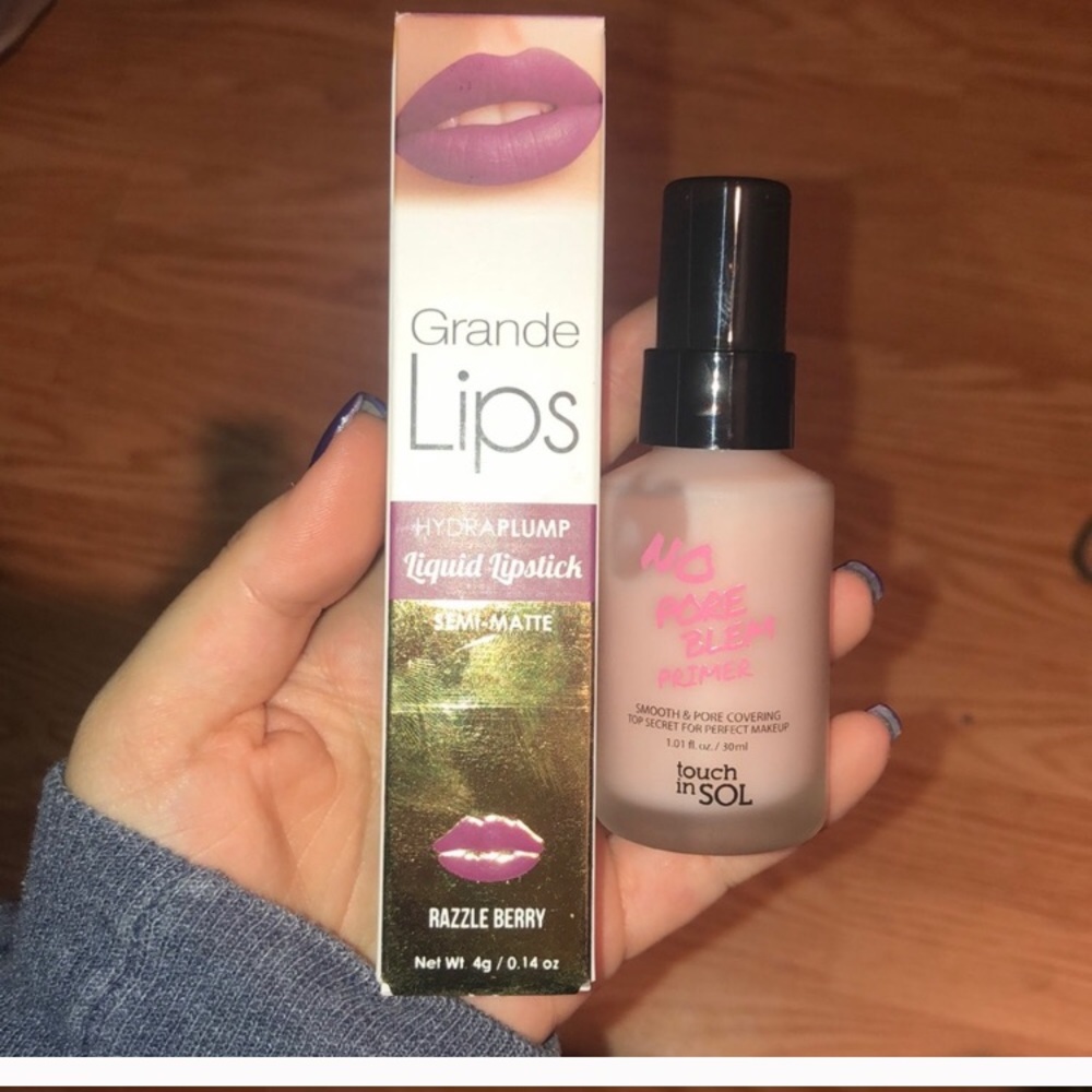 Primer + matte lipstick February Boxycharm